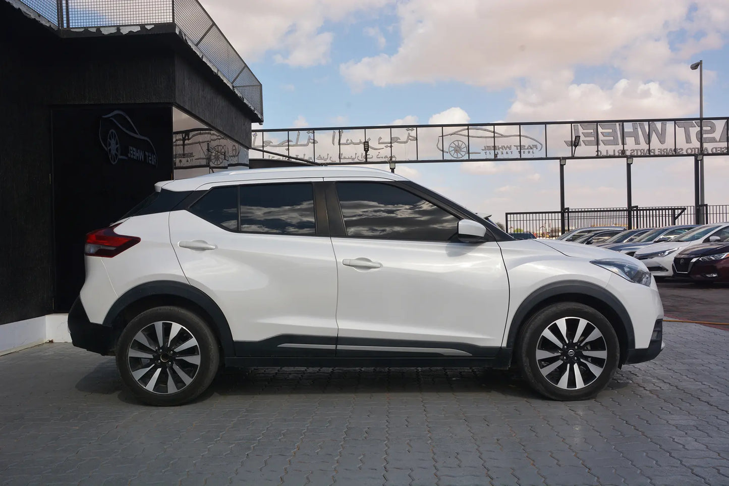 Nissan Kicks 2020 Clean title(GCC)