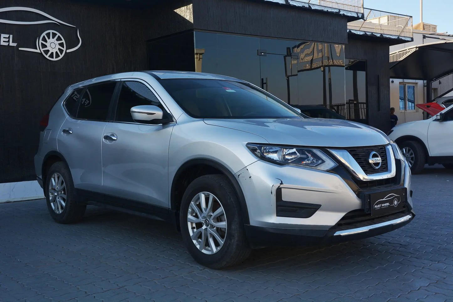 2021 NISSAN X- TRAIL (GCC) Clean Title