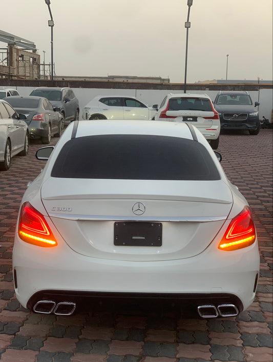 2018 MERCEDES C300